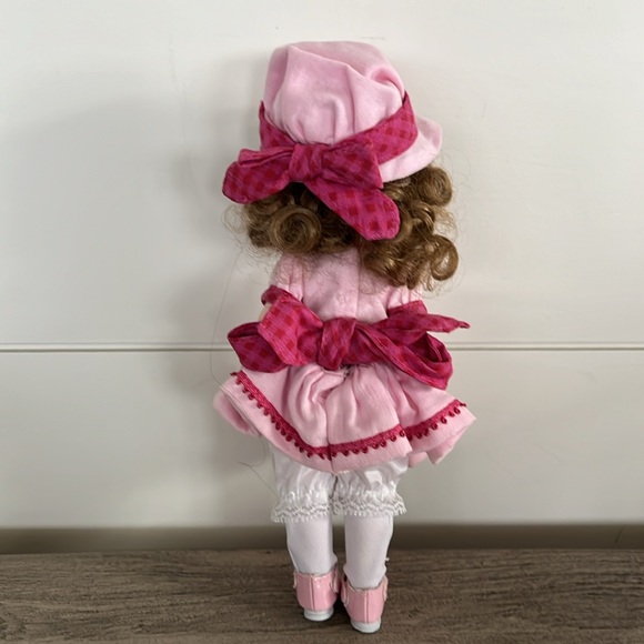 Rare Madame Alexander Valentine Little Let Me Call You Sweetheart Collector Doll - Picture 6 of 6